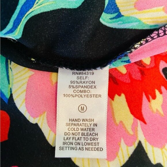 NWT Cyrus Women's Striped Top With Floral Print Size Medium - Picture 6 of 7